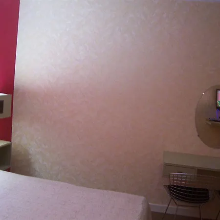 Hotel Revotel Aix-les-Bains