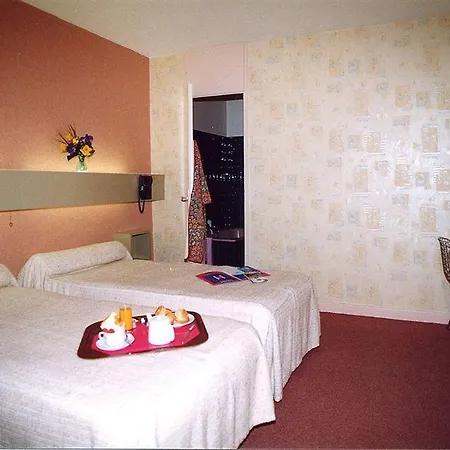 Revotel Hotel
