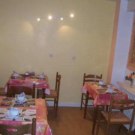 Hotel Revotel 2*